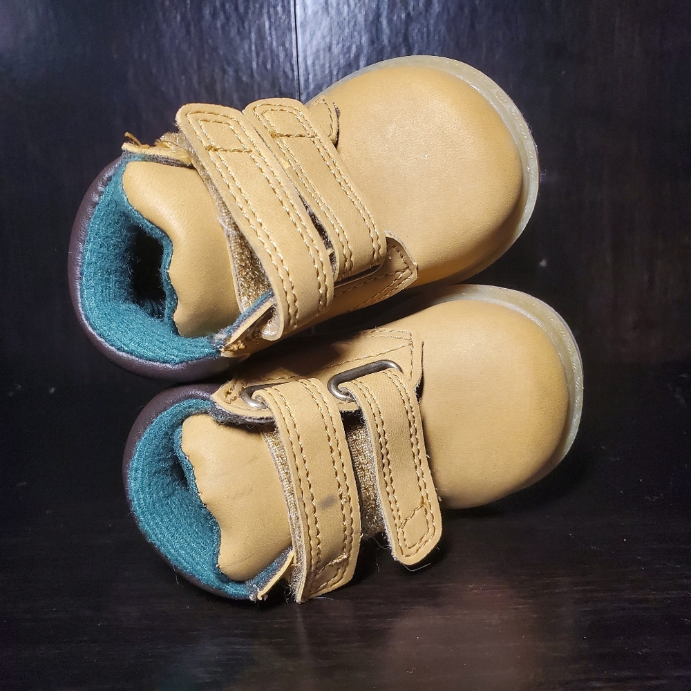 Ozark Trail Dale 2 Tan Boots Toddler Size 1W